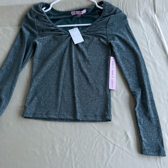 Woman top - Picture 1 of 4